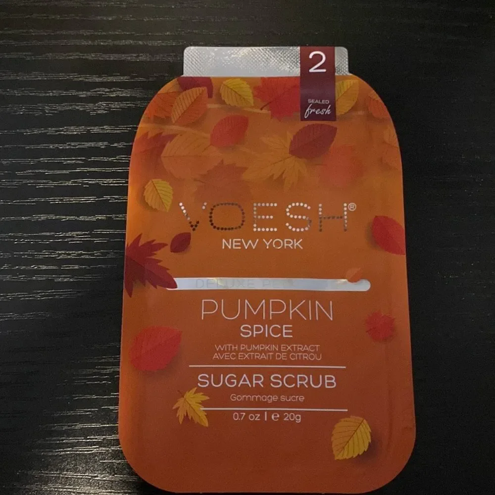 Voesh New York pumpkin spice pedi in a box